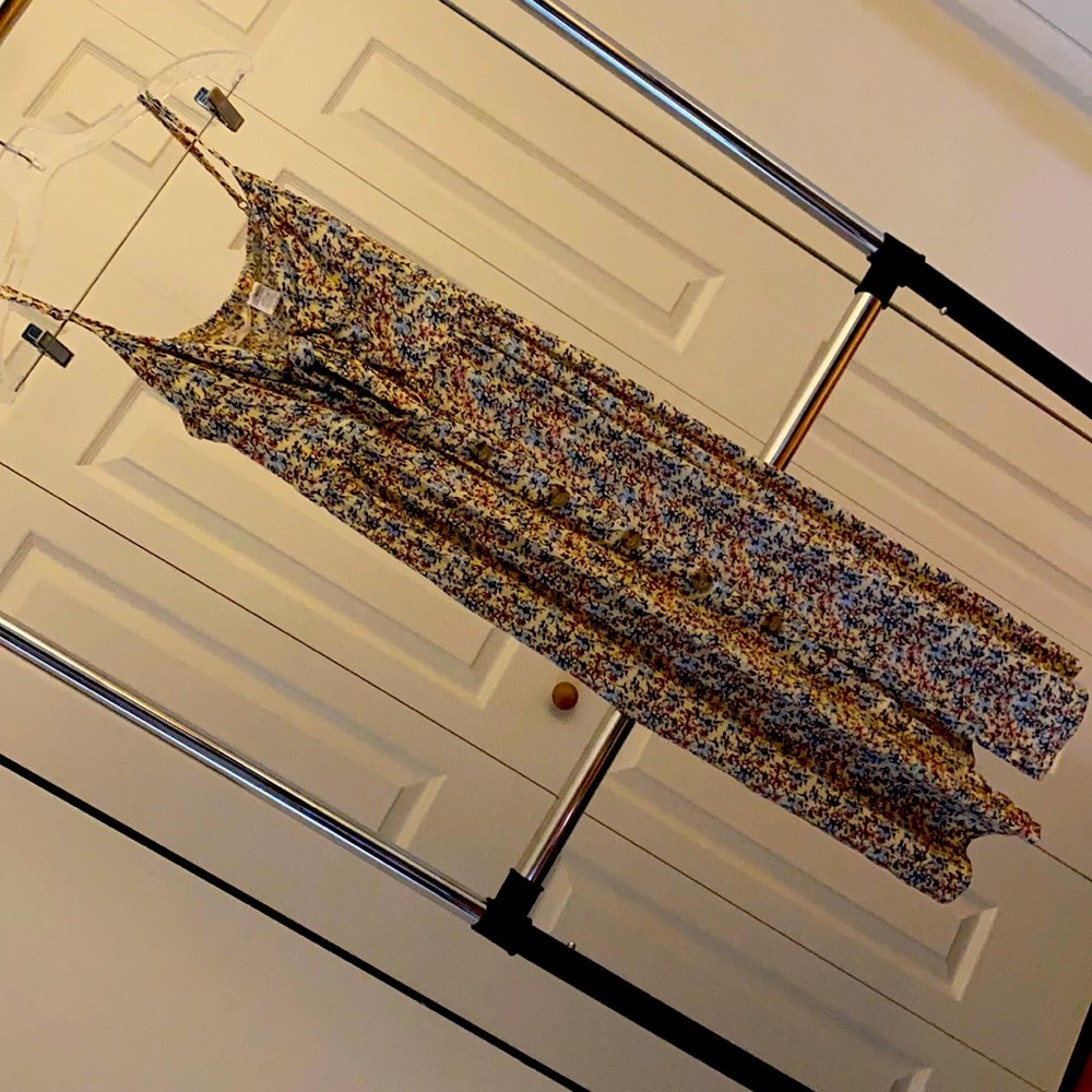 Size medium, fits more like a small.